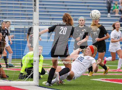 Thumbnail 3 in Dripping Springs vs. Wakeland (UIL 5A Final) photogallery.