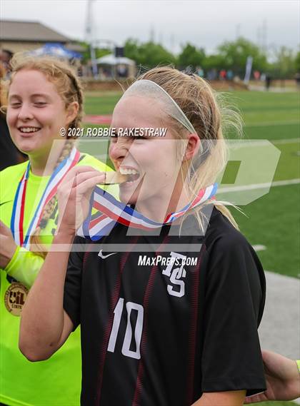 Thumbnail 1 in Dripping Springs vs. Wakeland (UIL 5A Final) photogallery.