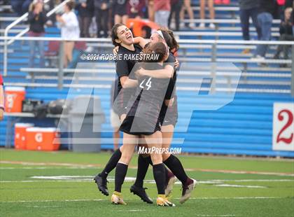 Thumbnail 1 in Dripping Springs vs. Wakeland (UIL 5A Final) photogallery.
