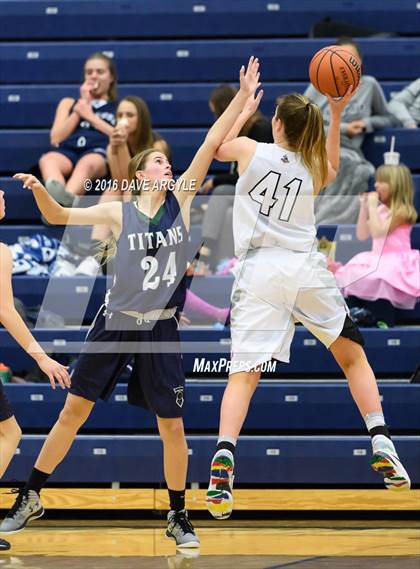 Thumbnail 2 in Syracuse vs. American Fork photogallery.