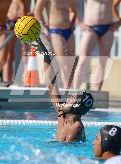 Thumbnail 2 in Mira Costa vs. Ocean View (America's Finest City Tournament) photogallery.