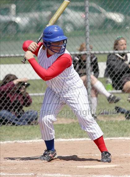Thumbnail 2 in Southwestern vs JFK (Section 6 Class B Prequarterfinal) photogallery.