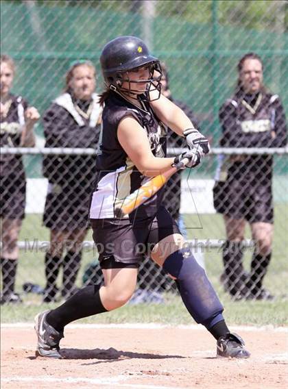 Thumbnail 3 in Southwestern vs JFK (Section 6 Class B Prequarterfinal) photogallery.
