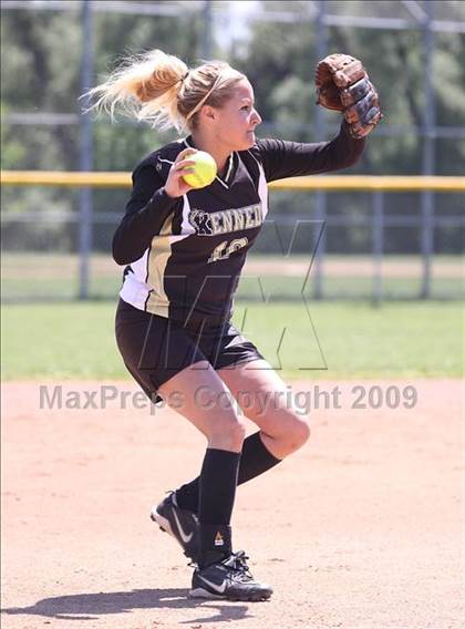 Thumbnail 1 in Southwestern vs JFK (Section 6 Class B Prequarterfinal) photogallery.