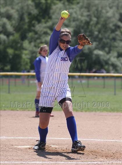 Thumbnail 3 in Southwestern vs JFK (Section 6 Class B Prequarterfinal) photogallery.