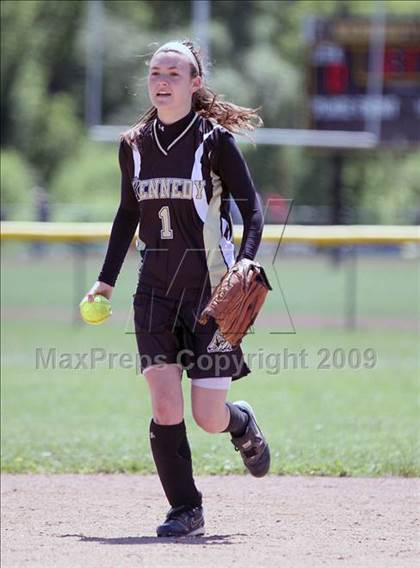 Thumbnail 1 in Southwestern vs JFK (Section 6 Class B Prequarterfinal) photogallery.