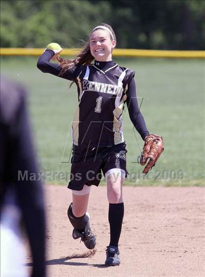 Thumbnail 1 in Southwestern vs JFK (Section 6 Class B Prequarterfinal) photogallery.