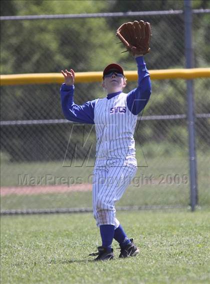 Thumbnail 1 in Southwestern vs JFK (Section 6 Class B Prequarterfinal) photogallery.