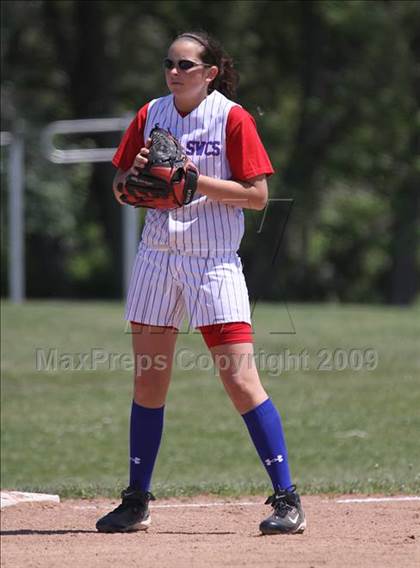 Thumbnail 3 in Southwestern vs JFK (Section 6 Class B Prequarterfinal) photogallery.