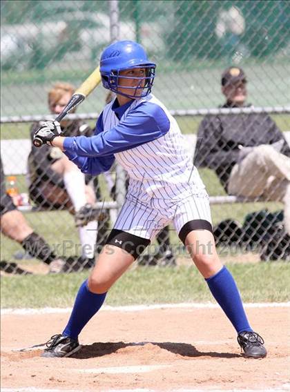 Thumbnail 3 in Southwestern vs JFK (Section 6 Class B Prequarterfinal) photogallery.