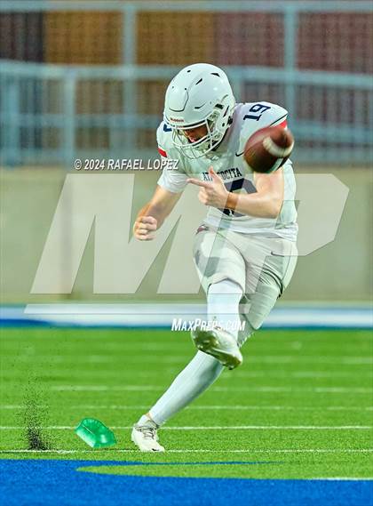 Thumbnail 3 in Atascocita vs King (A Team) photogallery.