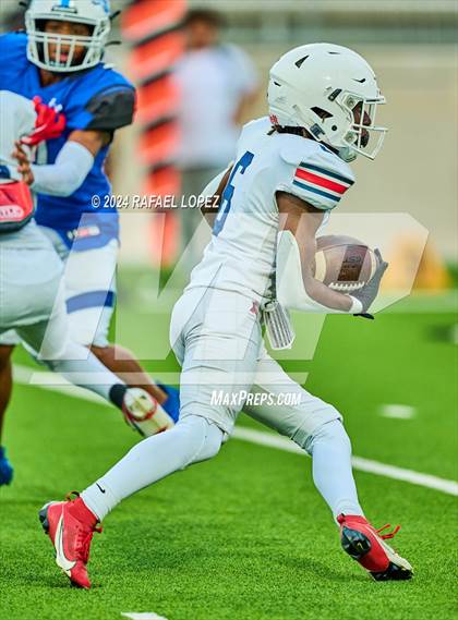 Thumbnail 1 in Atascocita vs King (A Team) photogallery.