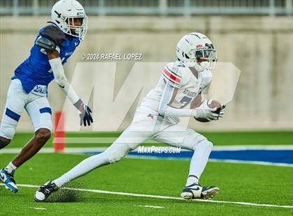 Thumbnail 1 in Atascocita vs King (A Team) photogallery.