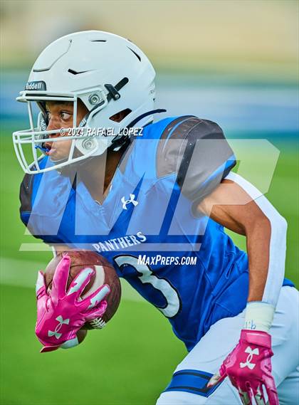 Thumbnail 1 in Atascocita vs King (A Team) photogallery.