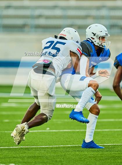 Thumbnail 1 in Atascocita vs King (A Team) photogallery.