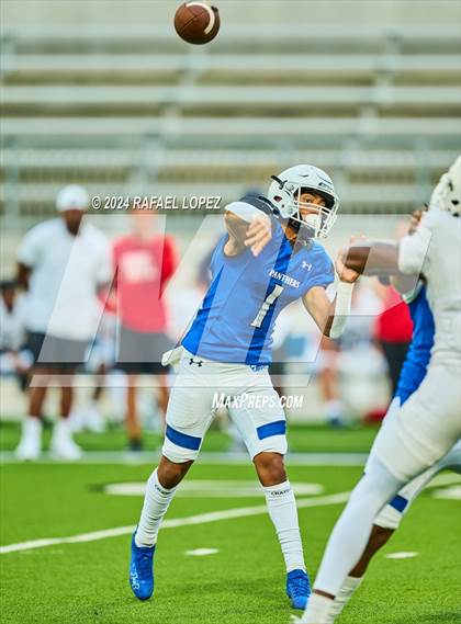 Thumbnail 1 in Atascocita vs King (A Team) photogallery.