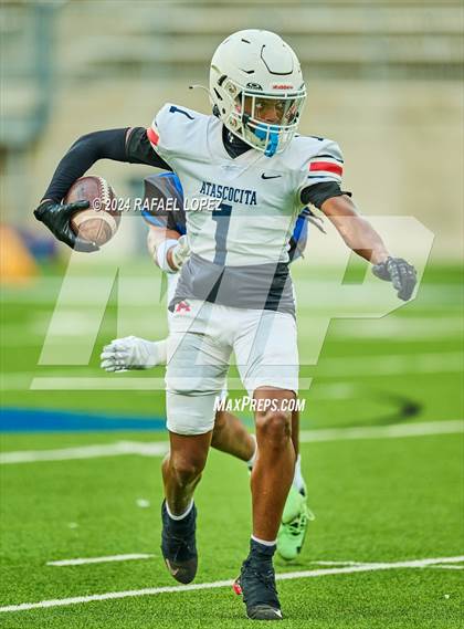 Thumbnail 3 in Atascocita vs King (A Team) photogallery.