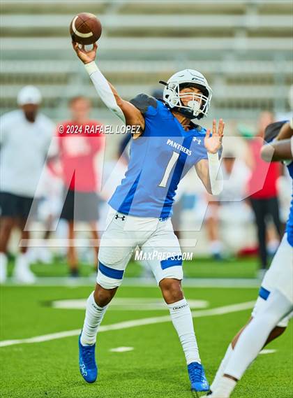 Thumbnail 3 in Atascocita vs King (A Team) photogallery.