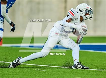 Thumbnail 2 in Atascocita vs King (A Team) photogallery.