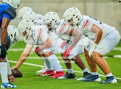 Thumbnail 2 in Atascocita vs King (A Team) photogallery.