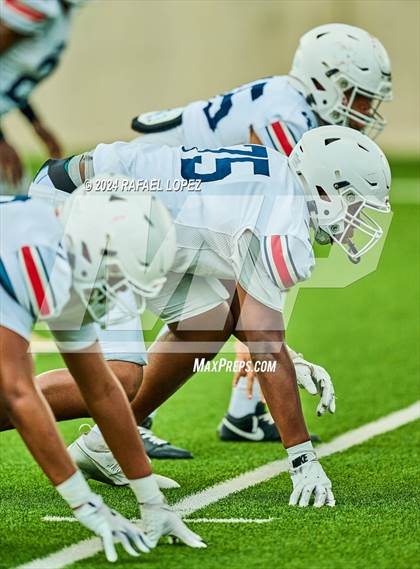Thumbnail 3 in Atascocita vs King (A Team) photogallery.