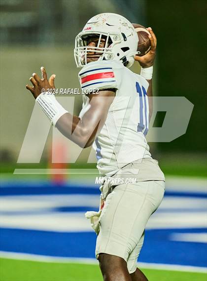 Thumbnail 3 in Atascocita vs King (A Team) photogallery.