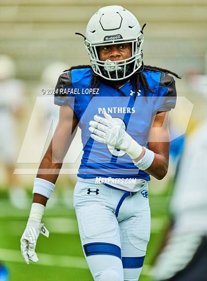 Thumbnail 2 in Atascocita vs King (A Team) photogallery.