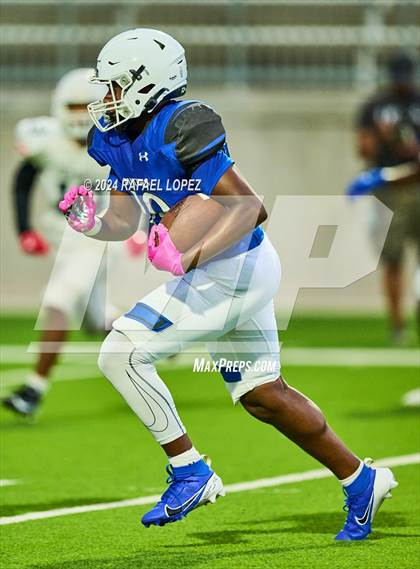 Thumbnail 3 in Atascocita vs King (A Team) photogallery.