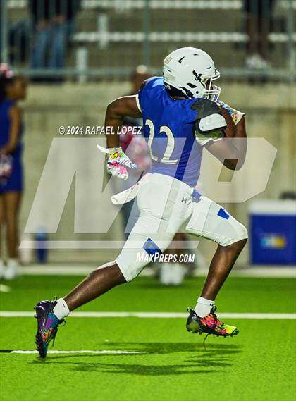Thumbnail 2 in Atascocita vs King (A Team) photogallery.