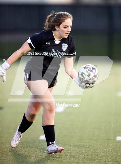 Thumbnail 2 in Bell vs Timber Creek (UIL 6A Bi-District Playoff) photogallery.