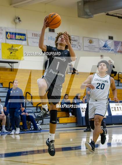 Thumbnail 3 in University Prep vs Dos Pueblos (Santa Barbara Holiday Classic) photogallery.
