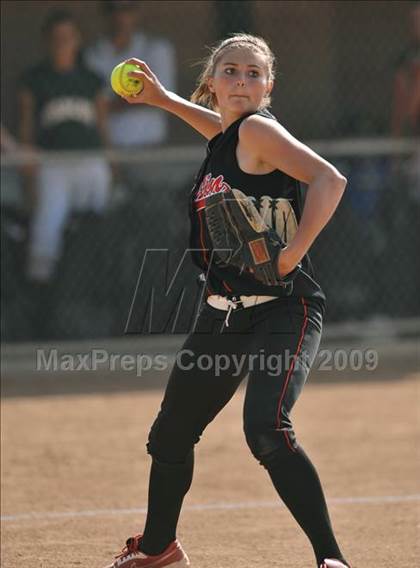 Thumbnail 3 in Tustin @ Brea Olinda photogallery.