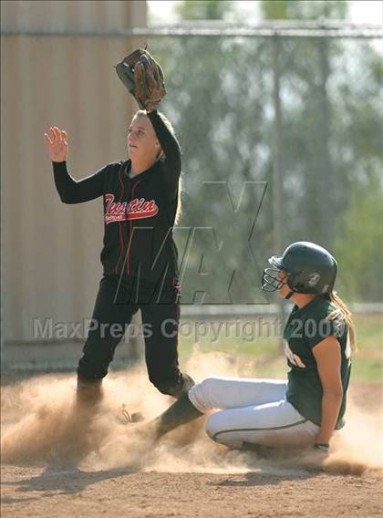 Thumbnail 3 in Tustin @ Brea Olinda photogallery.