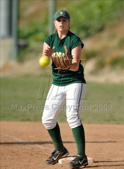 Thumbnail 3 in Tustin @ Brea Olinda photogallery.