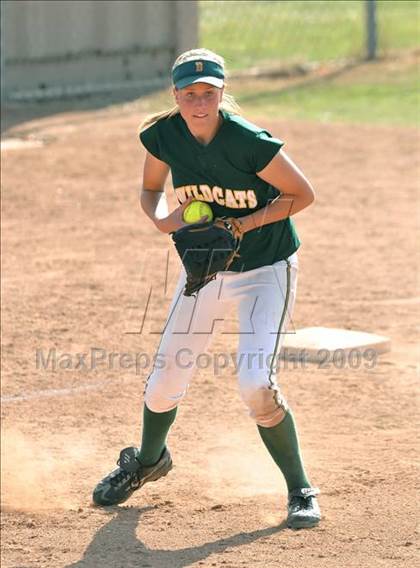 Thumbnail 1 in Tustin @ Brea Olinda photogallery.