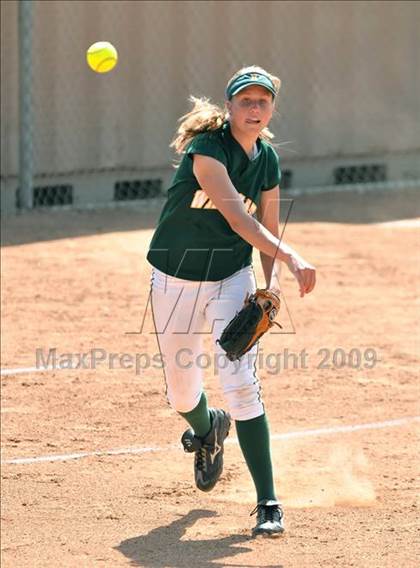 Thumbnail 1 in Tustin @ Brea Olinda photogallery.