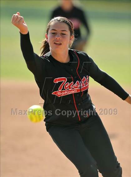 Thumbnail 1 in Tustin @ Brea Olinda photogallery.