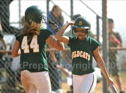 Thumbnail 1 in Tustin @ Brea Olinda photogallery.