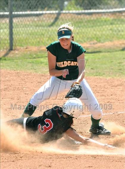 Thumbnail 1 in Tustin @ Brea Olinda photogallery.