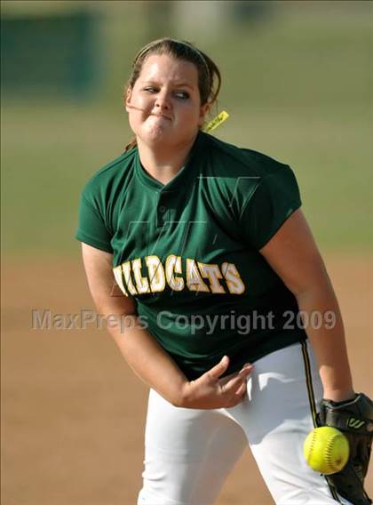 Thumbnail 3 in Tustin @ Brea Olinda photogallery.