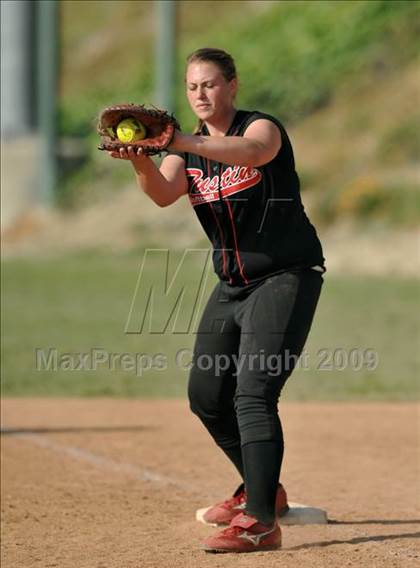 Thumbnail 1 in Tustin @ Brea Olinda photogallery.
