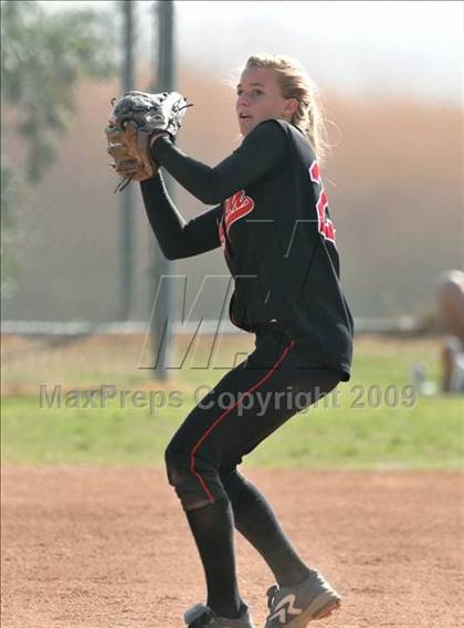 Thumbnail 3 in Tustin @ Brea Olinda photogallery.