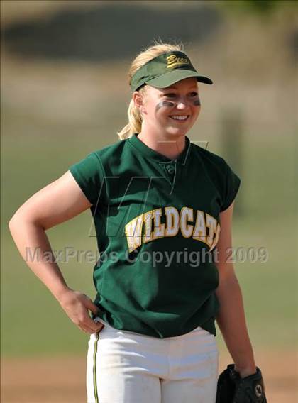 Thumbnail 3 in Tustin @ Brea Olinda photogallery.