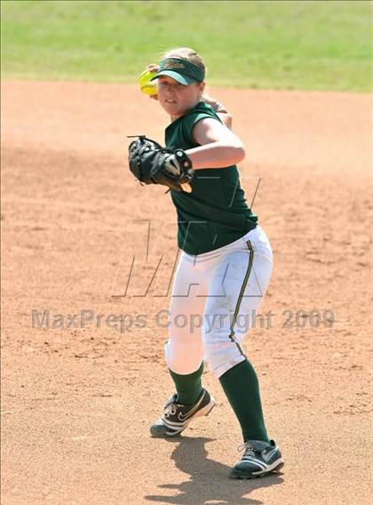 Thumbnail 2 in Tustin @ Brea Olinda photogallery.