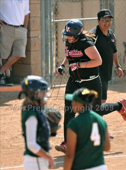 Thumbnail 1 in Tustin @ Brea Olinda photogallery.