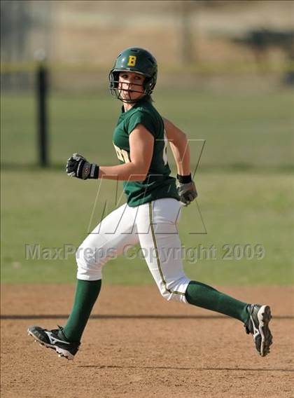 Thumbnail 3 in Tustin @ Brea Olinda photogallery.