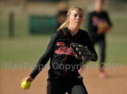 Thumbnail 1 in Tustin @ Brea Olinda photogallery.