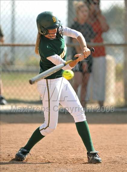 Thumbnail 1 in Tustin @ Brea Olinda photogallery.