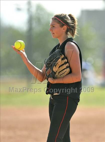 Thumbnail 2 in Tustin @ Brea Olinda photogallery.