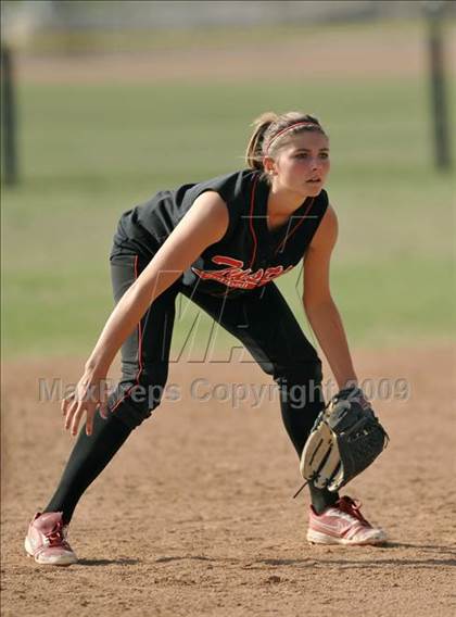 Thumbnail 2 in Tustin @ Brea Olinda photogallery.